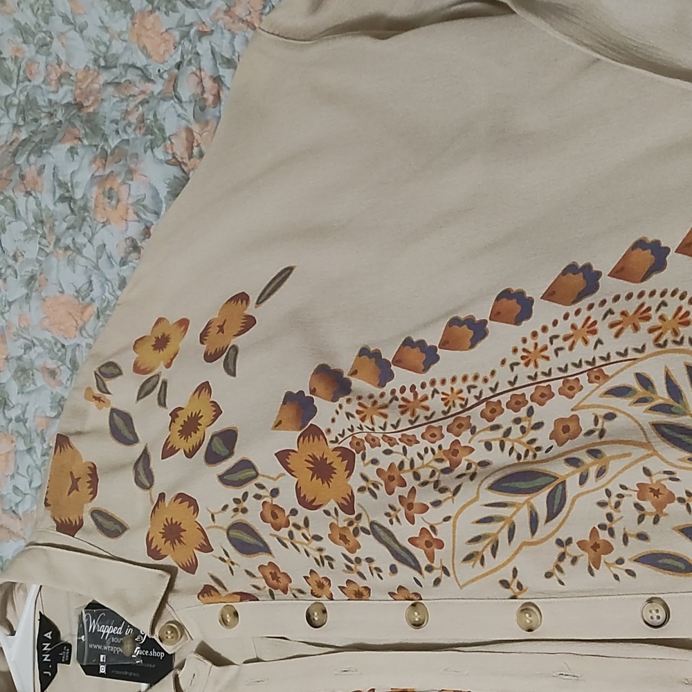 Button Tunic - Picture 12 of 15